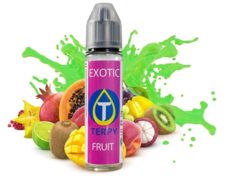 Flacone di liquido svapo fruttato per sigaretta elettronica