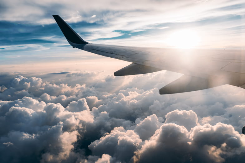 Vista delle nuvole dal finestrino di un aereo | Terpy